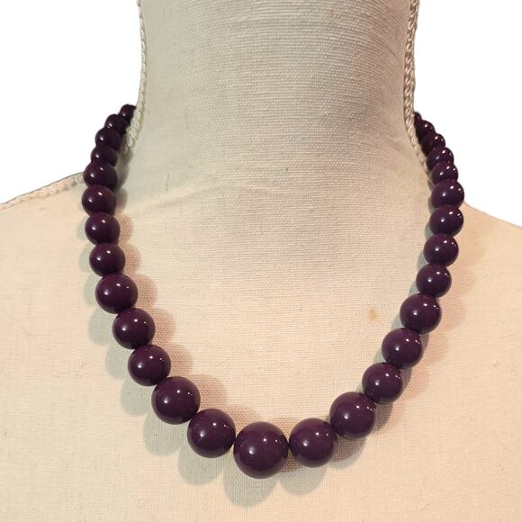 Purple Beaded Necklace Graduated Round Chunky Costume Jewelry 18 Inch Statement - Picture 1 of 6
